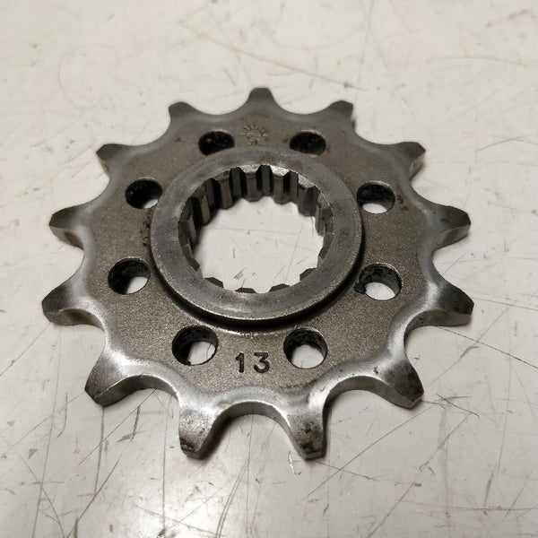 13-piikkinen eturatas (KTM GS125 1990)