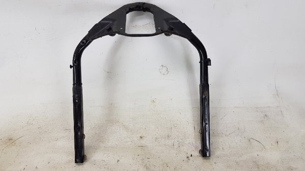 Ohjausakselin tuki (Polaris 900 Fusion 2005)  1014790-067