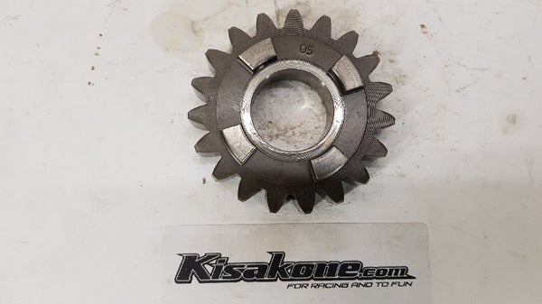 Idler Gear 4.G 19-T '05' (KTM LC4 400 1999) 58333009005