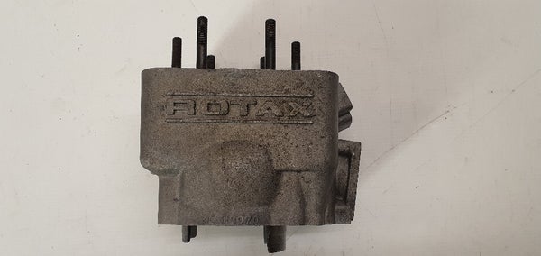 Sylinteri (SKIDOO MACH1 583 1990) 6913070