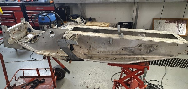 Telatunneli (LYNX RACING 440 2002) 5147885