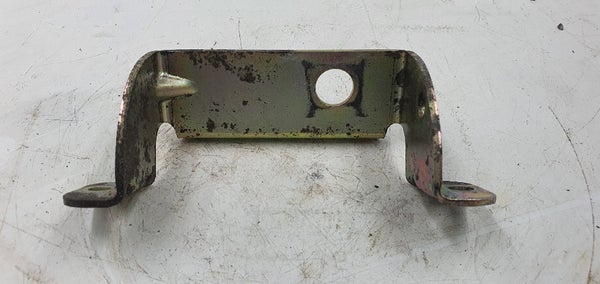 Bracket, Rear Upper 1 (Yamaha VMAX700 SXR 1999) 8CH-21425-00-00 8CH214250000