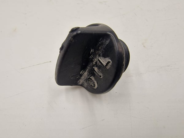 CAP, OIL FILLER (Honda CRF450 2004) 15611-KA4-710