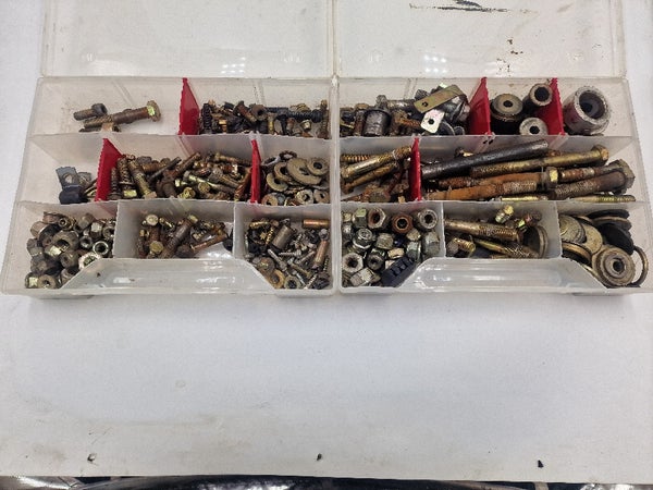 Kelkan pultteja (SKI-DOOGRANDTOURING7001998)