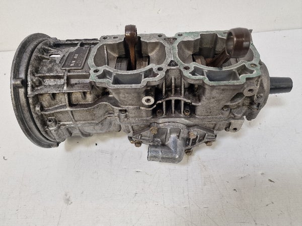 Moottorin alakerta Rotax 453 (SKIDOO MXZ440 2001) 420888257 , 420888762