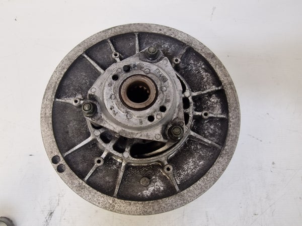 Second clutch (Yamaha RS Vector 2007) 8CR-17660-20-00 8BU-17670-20-00 8BV-17604-31-00