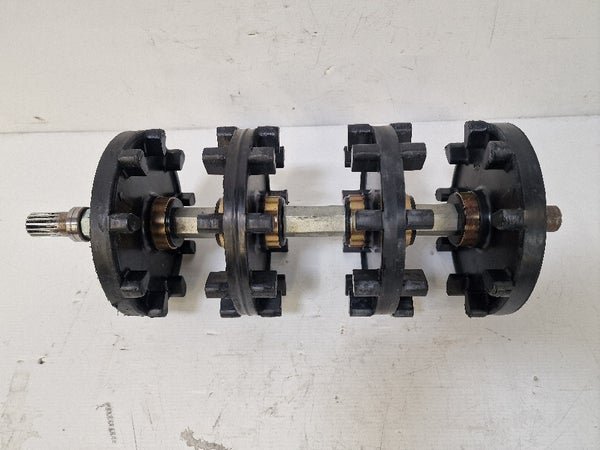 Axle front (Yamaha RS Vector 2007) 8FA-47511-00-00 8BW-47531-00-00 8BW-47532-10-00