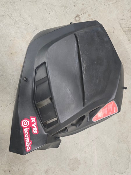 SIDE PANEL ASS Y L.H BLACK (FC) PE-HD (LYNX RAVE 550F 2009) 605155666