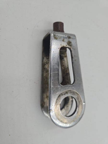ADJUSTER, CHAIN (Suzuki GSXR 1100 1991)  61411-40C00