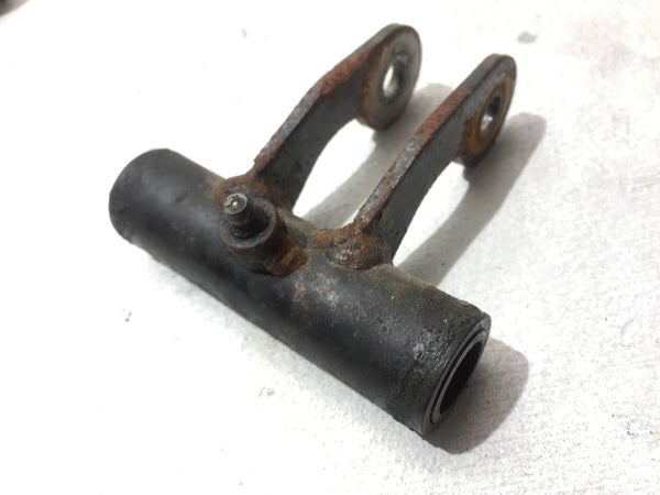 Pivot, Rear Shock (Arctic Cat Bearcat 570 LT 2004) 0704-589