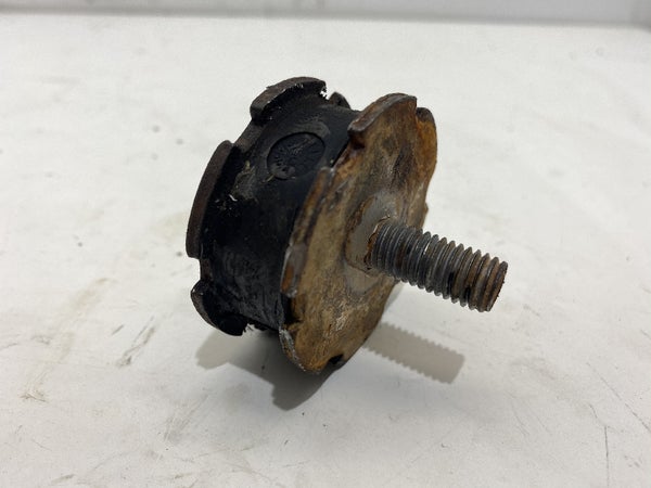 Moottorin kumityyny (LYNX YETI 600 SDI 2006) 570128700