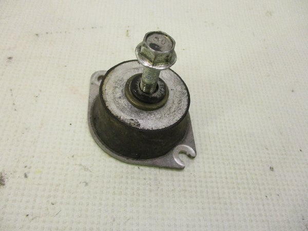 Moottorinkumi oikea etu/taka (LYNX BoonDocker 3700 600 E-TEC 2013) 512060729