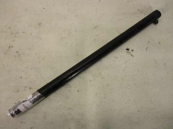 Ohjausakselin etutuki (Arctic Cat F 800 SNO PRO RR 2013) 1707-521