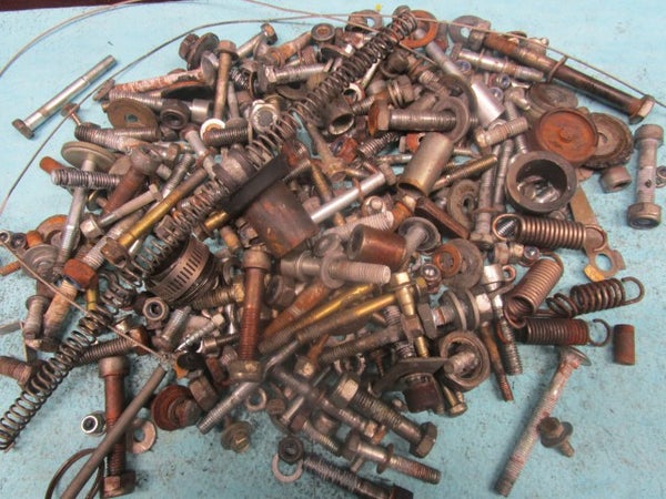 Kelkan pultteja (LYNX ENDURO 500 2001)