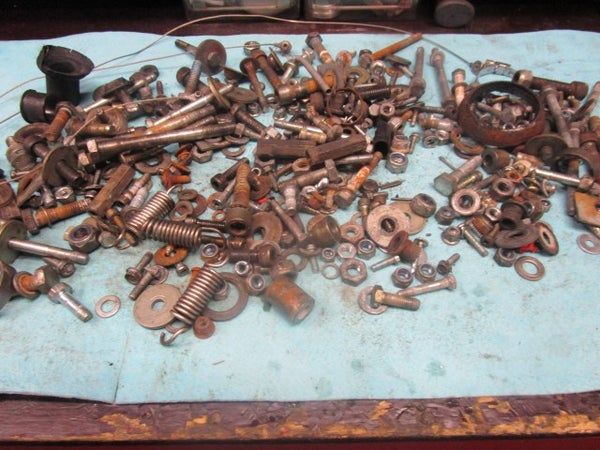 Kelkan pultteja (LYNX ENDURO 550f 2004)